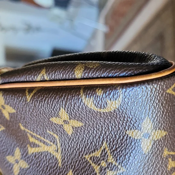 Louis Vuitton EVA Brown Monogram Crossbody - Picture 2 of 16